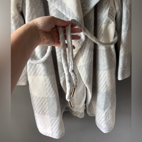 BNWT Dex, size M, Stylish Gray/ Ivory Tartan Plaid Wrap Coat. Belted, Wool blend - Picture 5 of 9